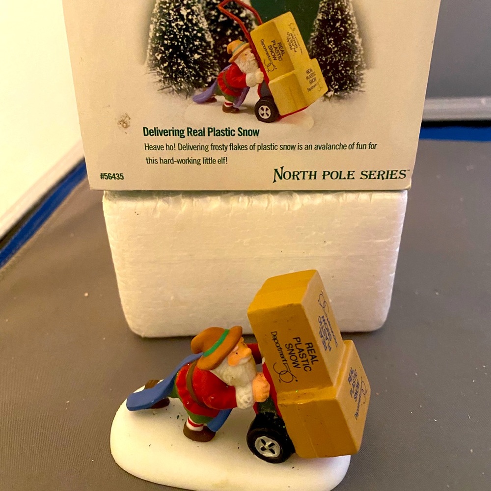 Department 56 accessories